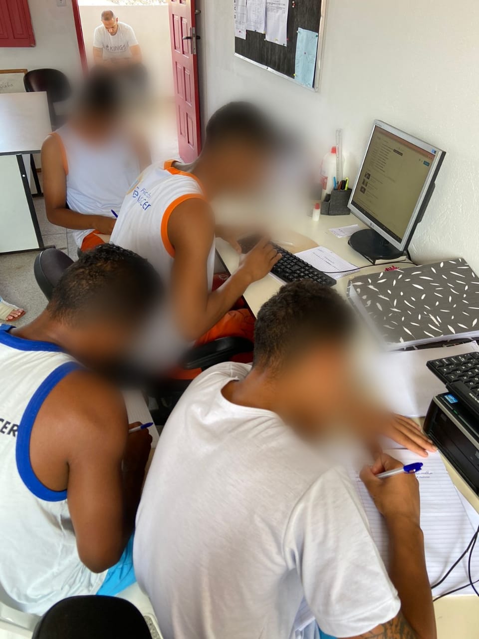 Jovens da Fundação Renascer iniciam novos cursos de Aprendizagem Profissional