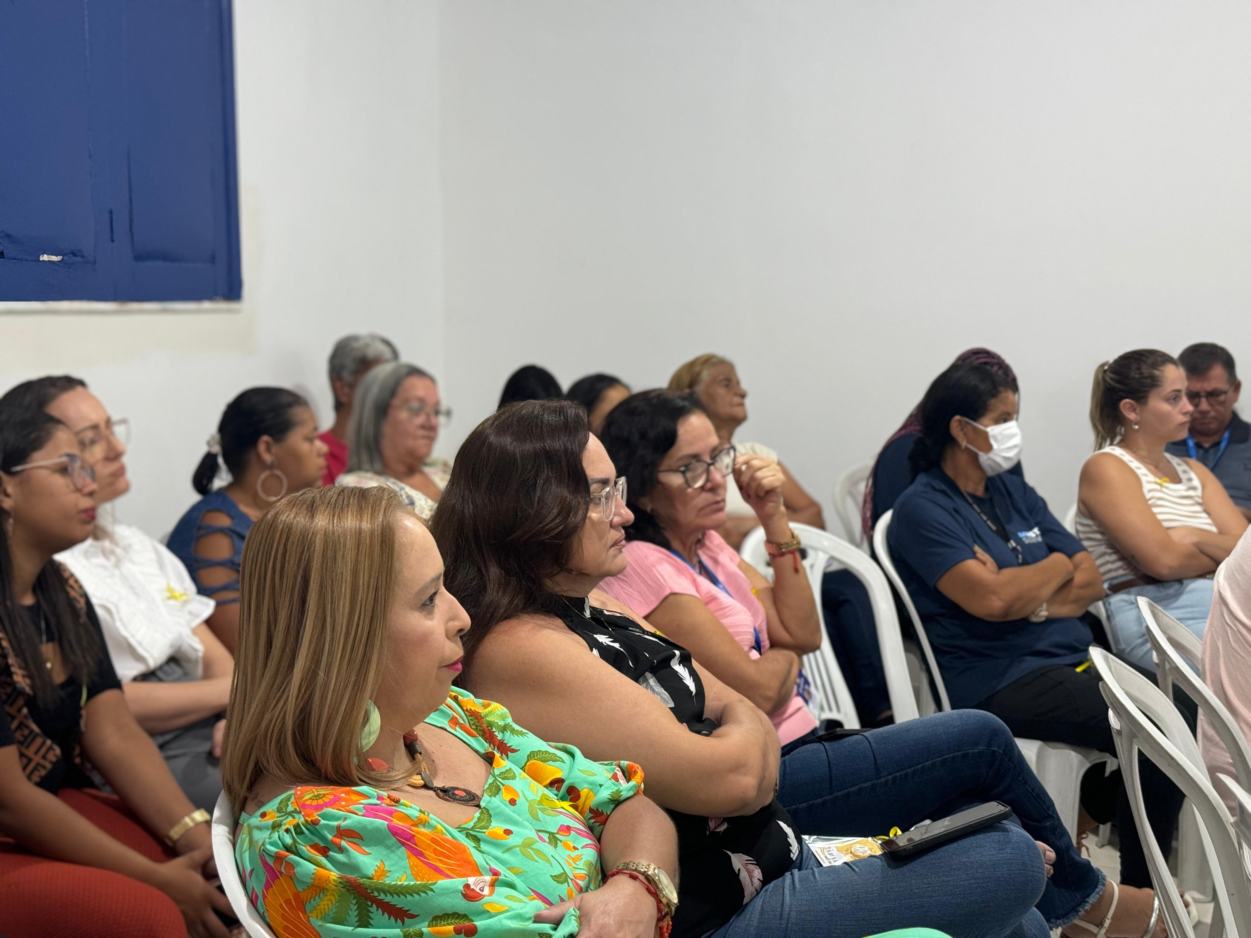 Fundação Renascer promove roda de conversa em alusão ao Setembro Amarelo